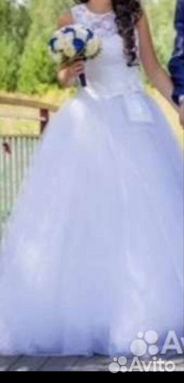 Свадебное платье