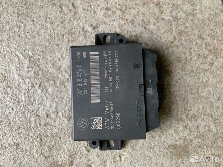 Блок управления парктрониками Volkswagen Passat B7