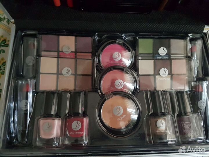 Набор косметики для визажиста