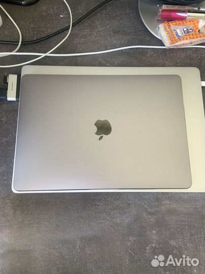 Macbook pro 13 2019 touch bar