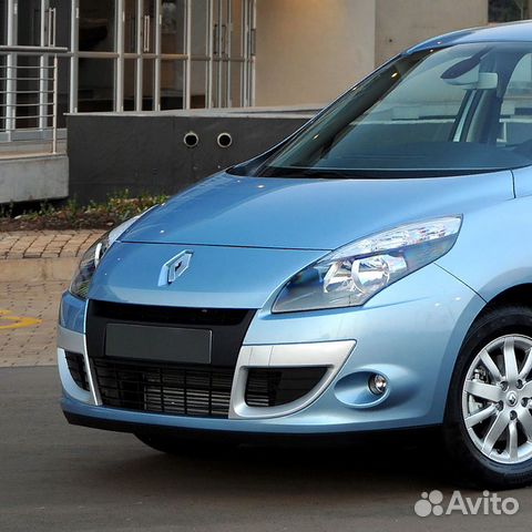 Бампер передний в цвет Renault Scenic 3