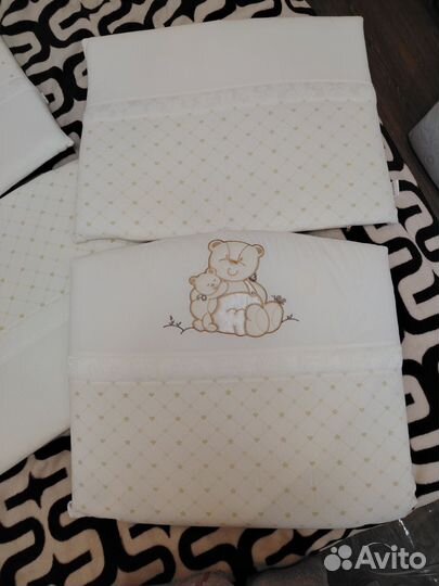 Комплект бортиков в кроватку