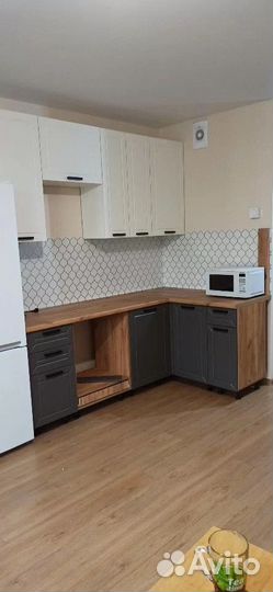 Кухня новая угловая