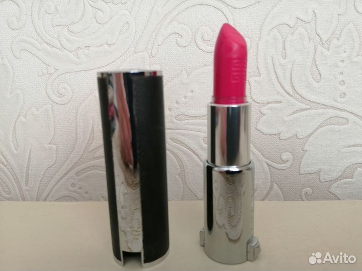 Помада Givenchy 301 Magnolia Organza и еще четыре