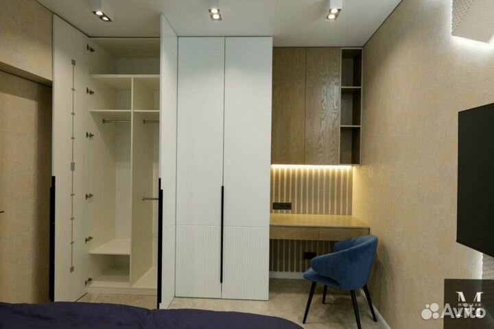 Шкаф распашной с зеркалом