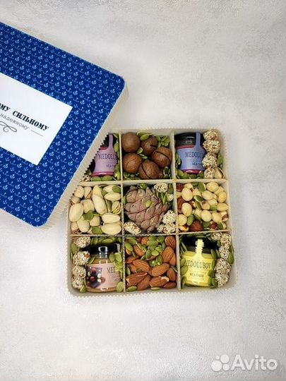 Подарочный набор с орехами