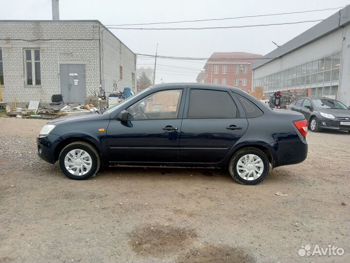 LADA Granta 1.6 МТ, 2012, 115 135 км