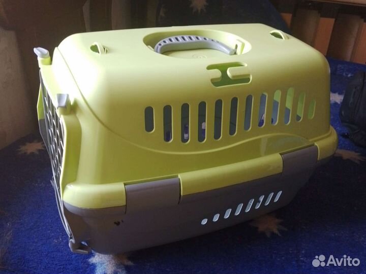 Переноска для кошек пластиковая