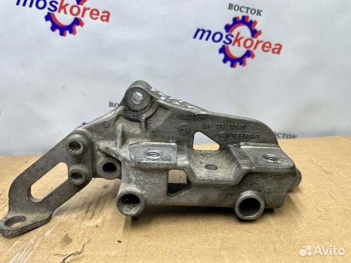 Кронштейн двигателя передний правый Skoda Yeti 1.2