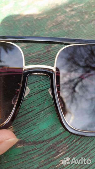 Солнцезащитные очки