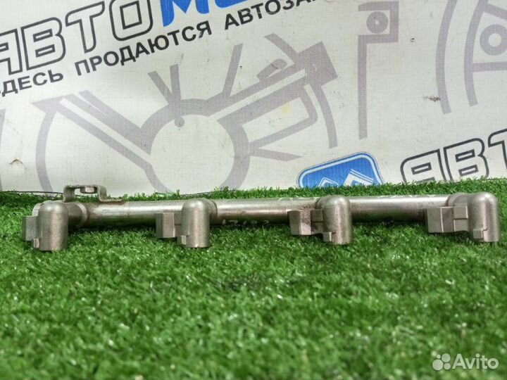 Топливная рампа Mercedes-Benz C-Class W204 271820