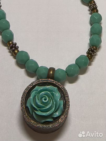 Колье из бирюзы