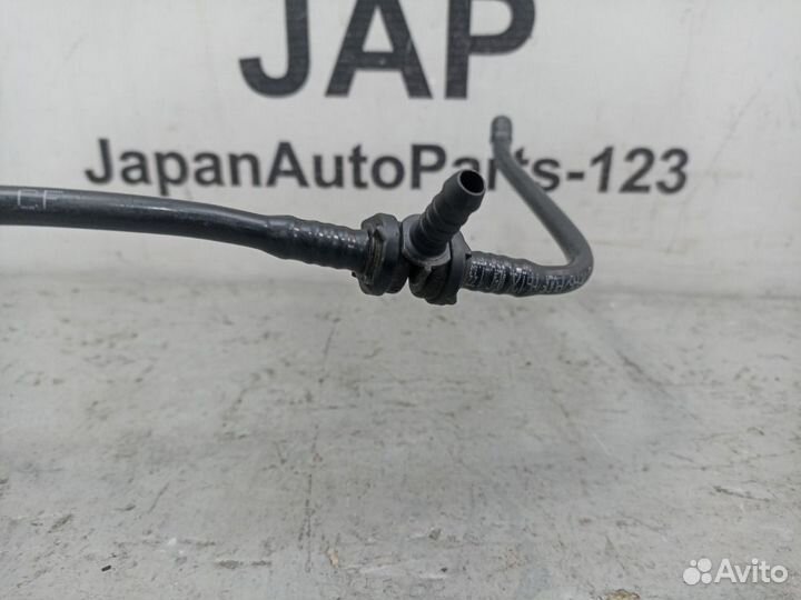 Трубка вакуумная Audi A1 8X 1.4 CAX 2011