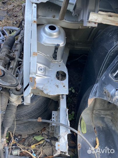 Правый передний ланжерон renault logan 1