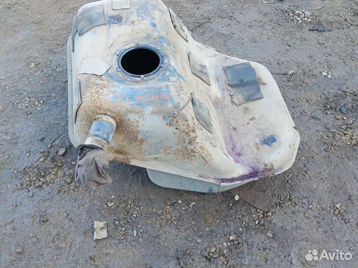 Топливный бак Audi 100 C3