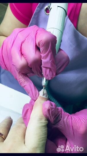 Аппаратный маникюр, наращивание ногтей, педикюр