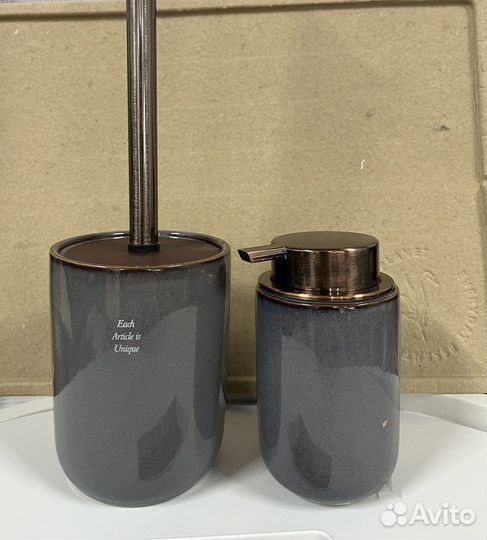 Аксессуары для ванной комнаты