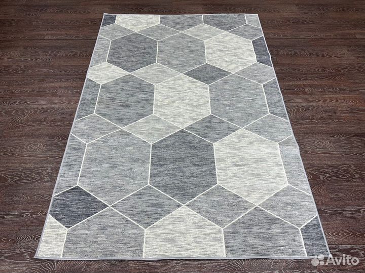 Ковер вискозный 1.6х2.3 Бельгия