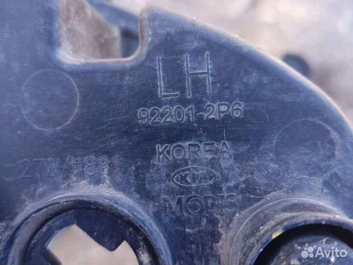 Фара противотуманная левая Kia Sorento