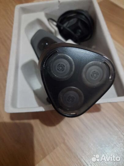 Электробритва philips shaver 1000