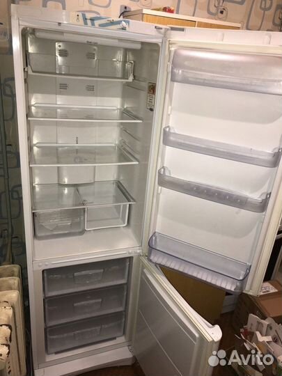 Холодильник 185 см Indesit B18FNF.025