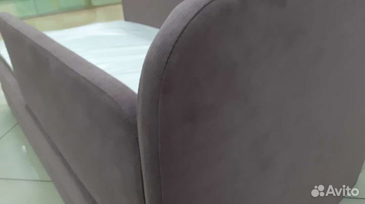 Детская кровать, уютная, съёмный борт