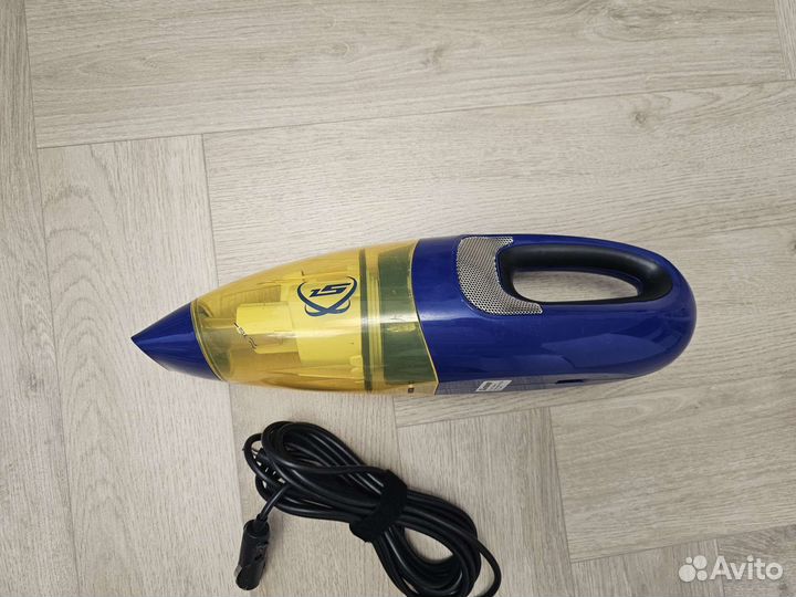 Автомобильный пылесос