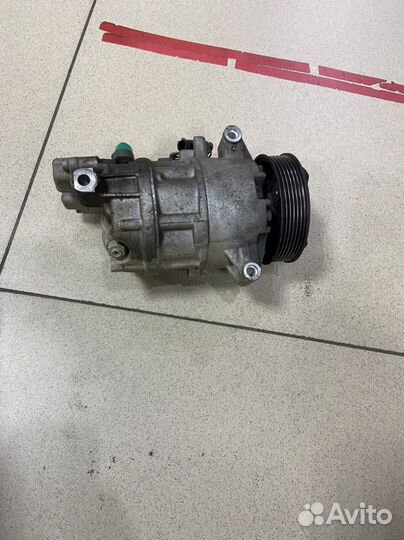 Компрессор кондиционера BMW E81, E90 1.6