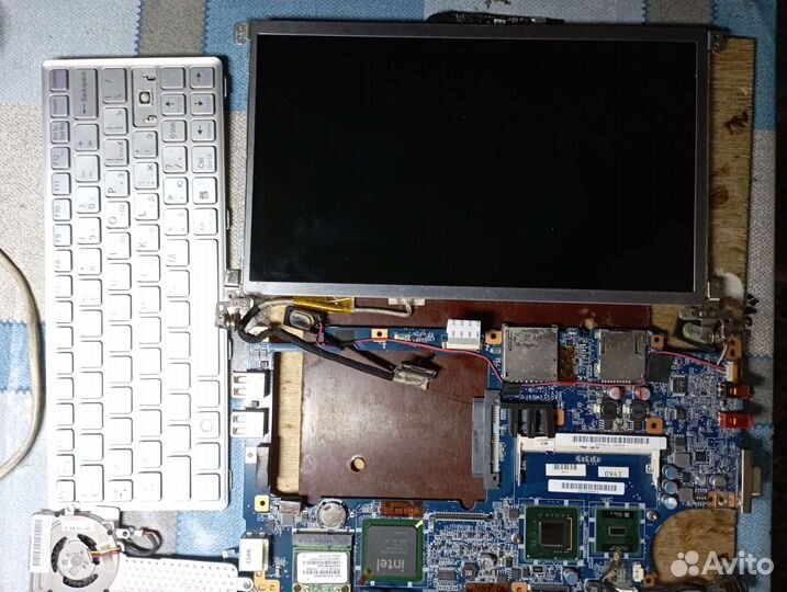 Нетбук Sony PCG-4V1V