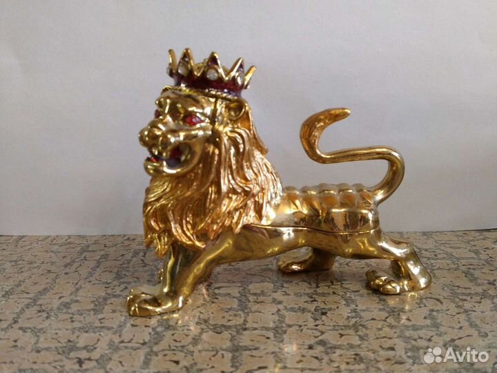 Статуэтки Львов