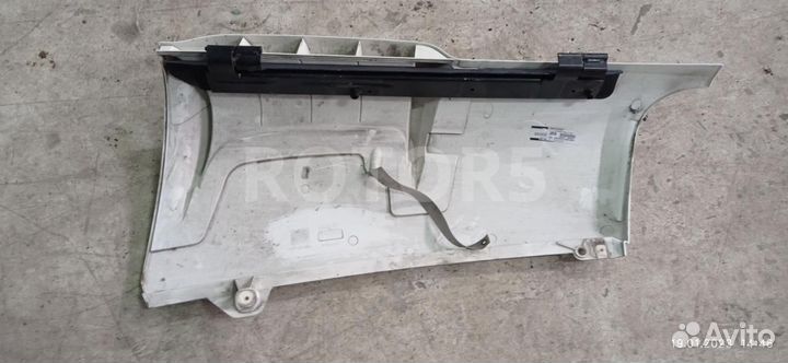 Дефлектор (обтекатель) кабины левый DAF XF 106