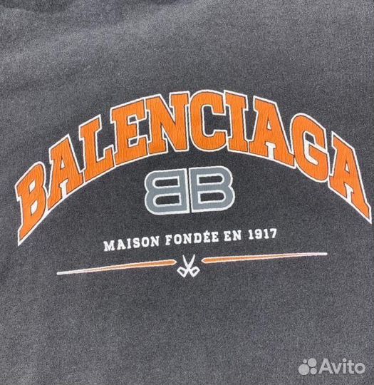 Balenciaga толстовка