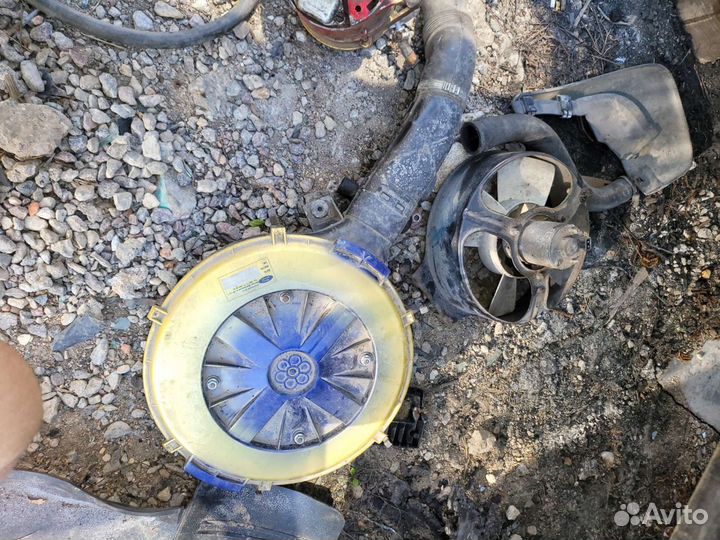 Воздушный корпус фильтра на шкоду фелиция