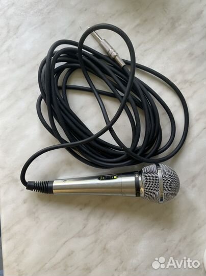 Микрофон для караоке LG