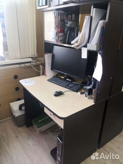 Компьютерный стол