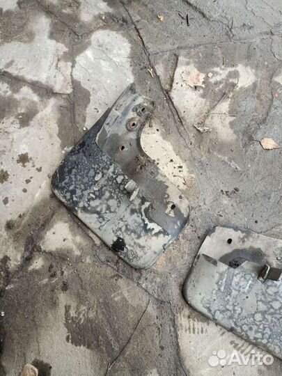 Volkswagen Tiguan 1 брызговики передние