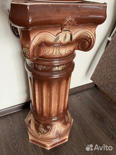 Ваза с подставкой