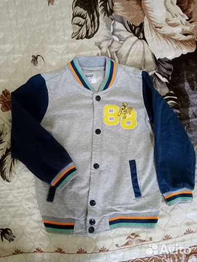 Бомбер кофта