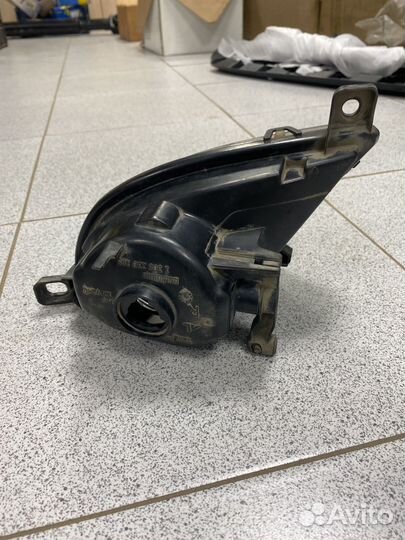 Фара противотуманная правая бив e60