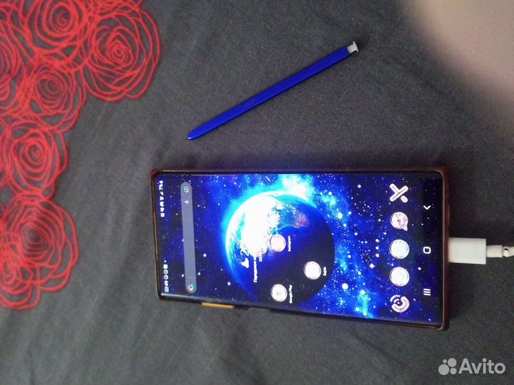 Телефон samsung galaxy note 10+