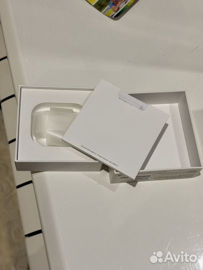 Коробка от airpods