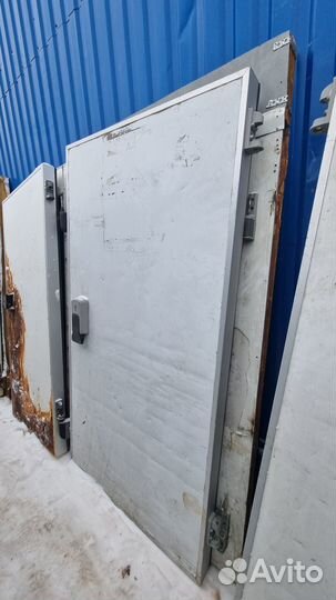 Дверь холодильная проём 81/181