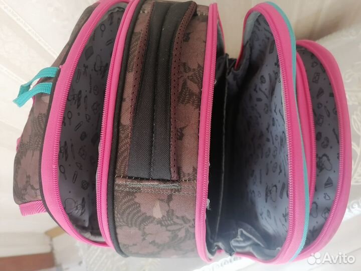 Школьный рюкзак