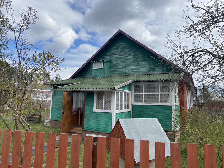 Дом 56 м² на участке 5 сот.