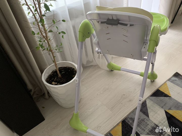 Стульчик для кормления