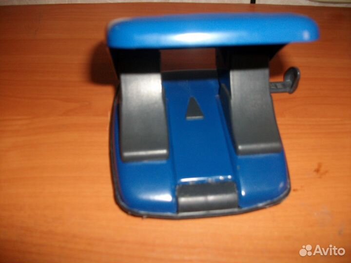 Дырокол SAX 325 и SAX518 синий