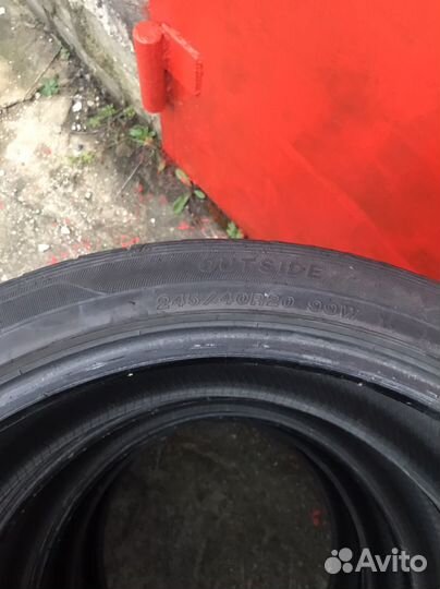 Goodyear Eagle LS EXE 245/40 R20