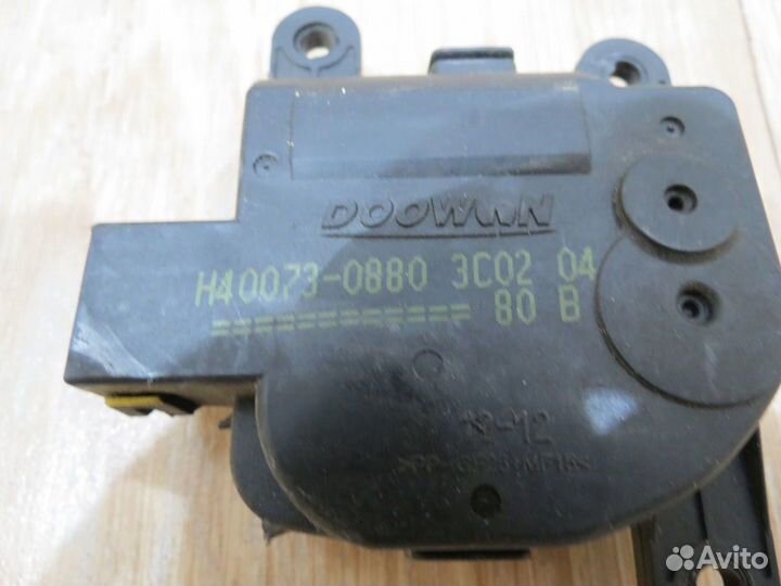 Моторчик заслонки отопителя Hyundai Solaris