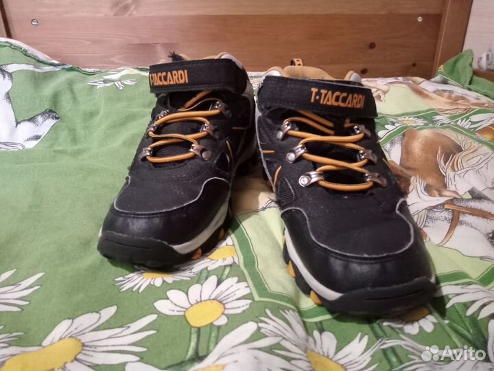 Детские ботинки