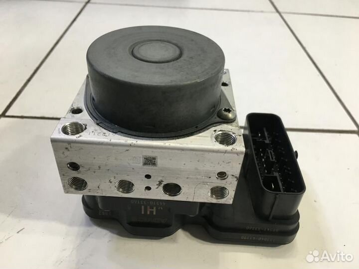 Блок ABS Toyota Camry XV70 70